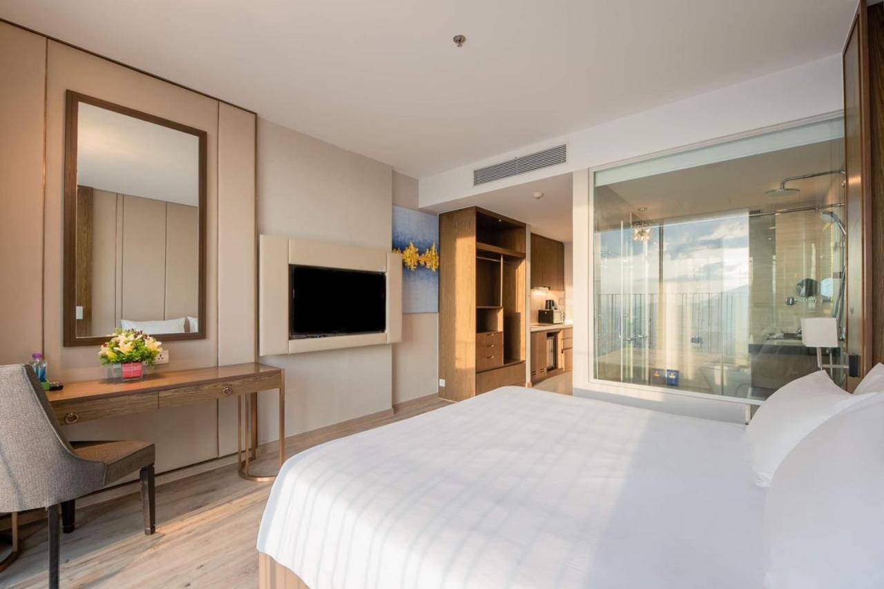 Panorama Oceanfront Suite Nha Trang Exterior foto